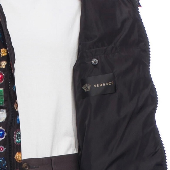 Versace puffer jacket - Picture 2 of 2